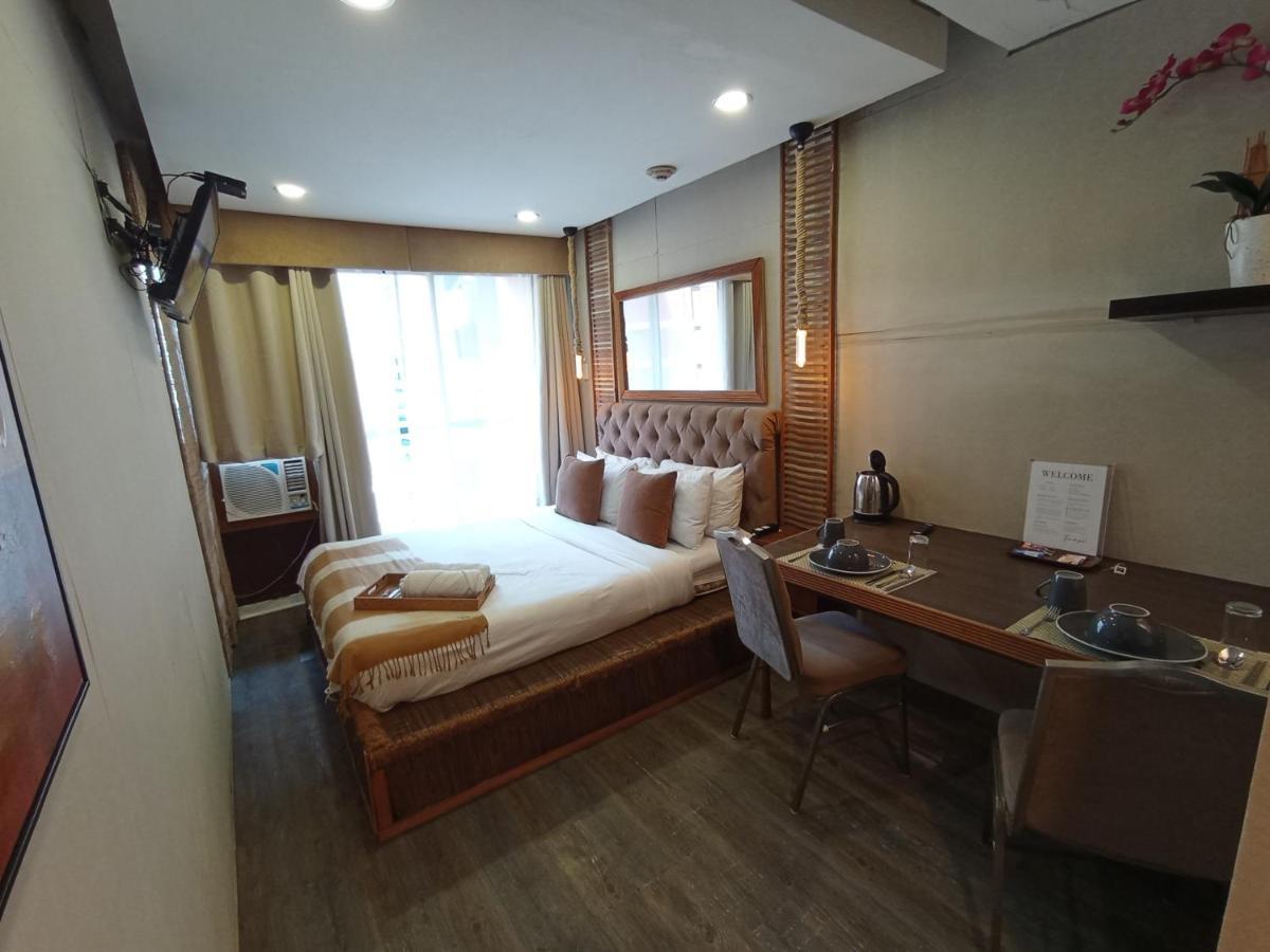 The Staycation - Serviced Rooms 马尼拉 外观 照片